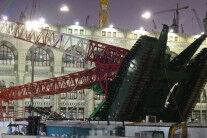 沙特麦加大清真寺塔吊事故死亡人数升至107人