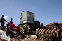 印军在边境拆除中国军队建筑 中国军方回应