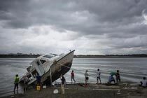 台风“彩虹”袭击湛江 渔民损失惨重