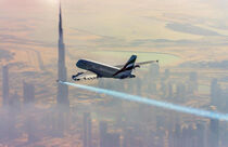 迪拜喷气“飞人”与全球最大客机高空共舞