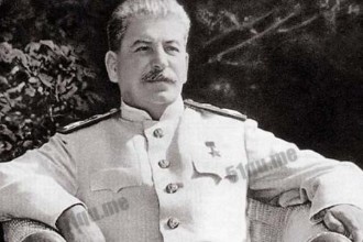 斯大林死后有多惨 女儿改姓儿子坐牢尸体迁移埋在墙角