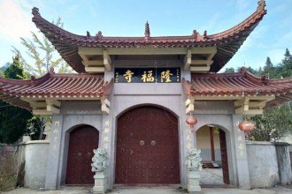 隆福寺大火背后的诡事：一尊美丽的玉观音像究竟带来了什么