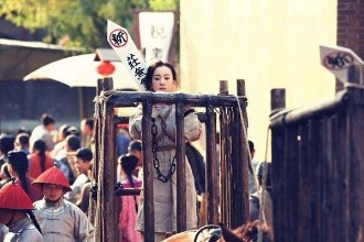 菜市口刑场,今日繁华处,昔时断头台