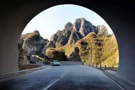 自驾游不容错过的北京最美的六大山路之——六石路