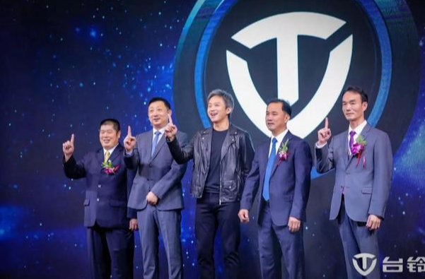  邓超代言   台铃 “虎贲”电摩新品