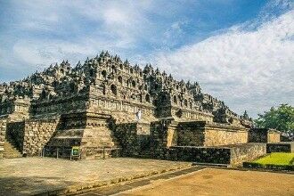 婆罗浮屠再现 印度尼西亚海底惊现千年佛寺