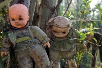 娃娃岛怎么回事？一千个鬼娃娃遍布于岛上