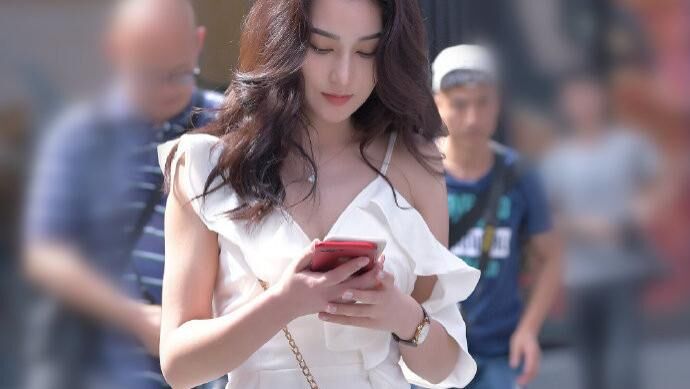 都市熟女，这样穿搭太撩人