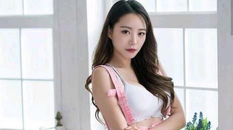 不用说，想要拥有这样的身材，肯定需要做不少运动