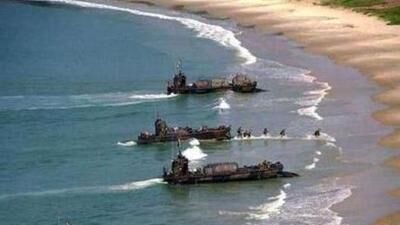 八艘日本船刚入争议海域，就被大批海警船包围，这一令美韩愤怒