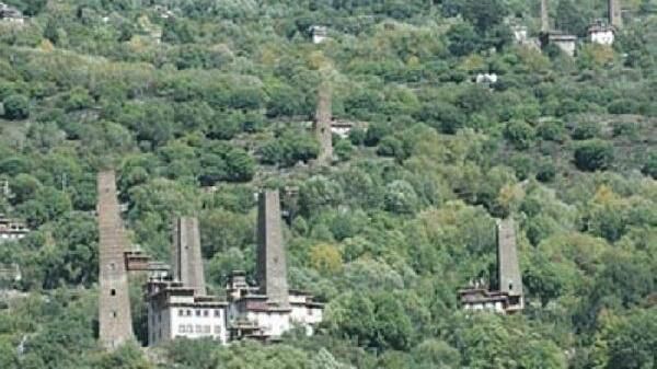 千碉之国丹巴县，享受其中的历史文化魅力，体验多样的风土人情