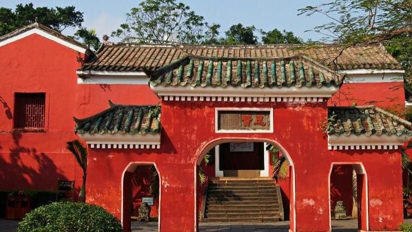 独特的火山地貌，庄严肃穆的五公祠，让海口这座城更具魅力