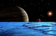 在木卫二上隐藏着一片海洋，科学家认为在那里极有可能存在生命
