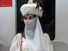 地铁上出现一个从楼兰古国“穿越”到现代的楼兰女