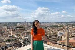 邓文迪晒海边度假照，身材妙曼不像50岁，瑜伽裤大秀美腿堪比超模