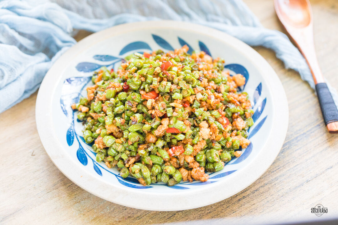 这食材虽然贵，但却无法替代，简单炒炒，2个人吃掉一锅米饭，爽