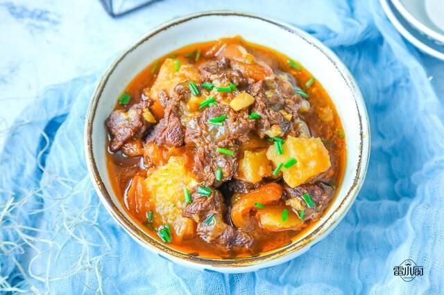 别整天吃猪肉了，天热不要错过这道菜，男人养胃，女人补血