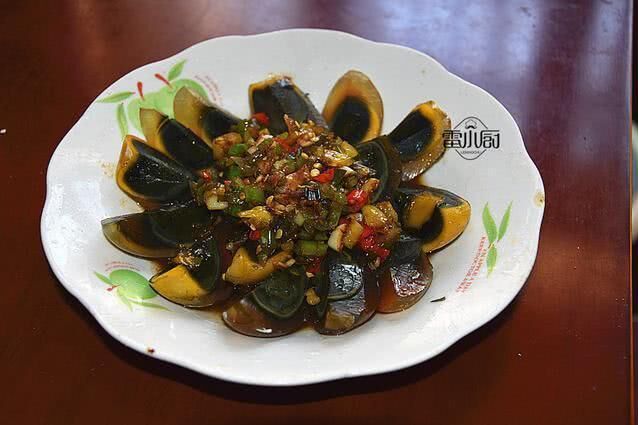 天一热，老公就吵着要吃这菜，整一盘他自己吃得干干净净，服了