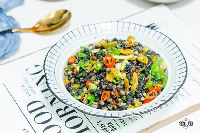 大热天的，就馋这道菜，香气扑鼻真好吃，两个人吃了一锅饭！