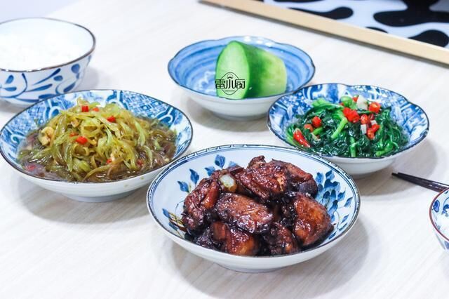 夫妻两人的家常晚餐，花钱少又健康，老公说：我做的菜永远吃不腻