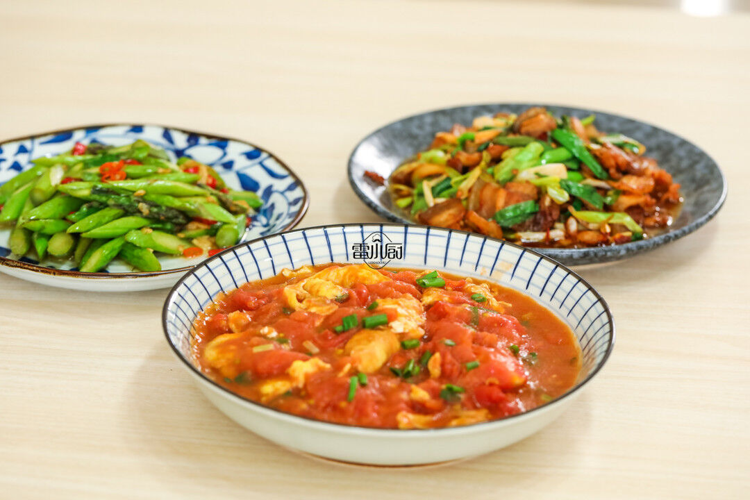 夫妻两人的晚饭，花钱少，吃到饱，老公直夸家有贤妻啊！