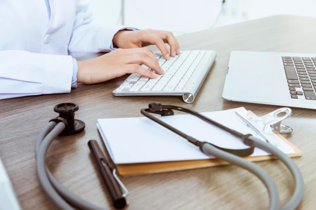 孕60天应该看到胎心了 ​