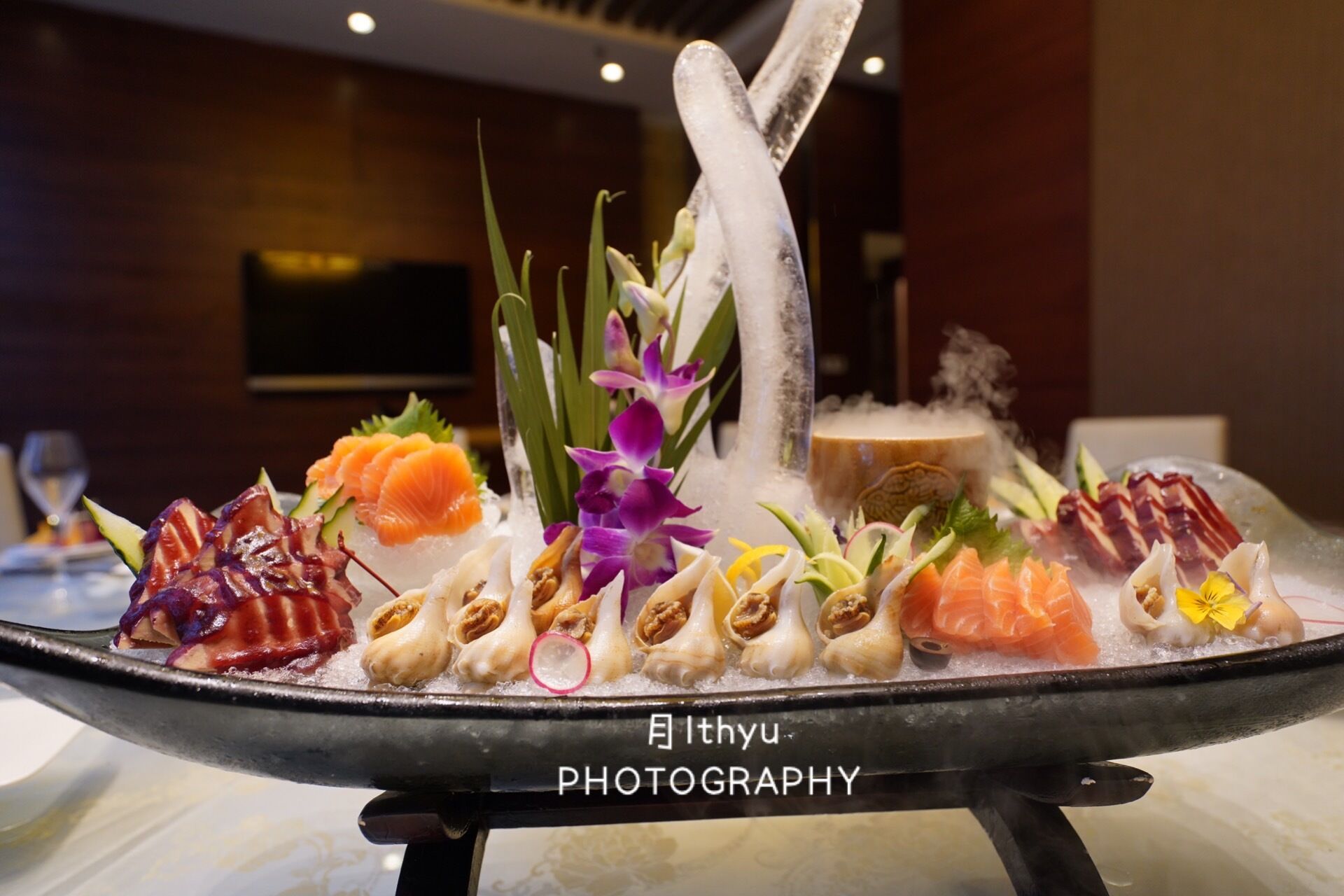 人均400，在五星酒店吃12道菜，值吗？