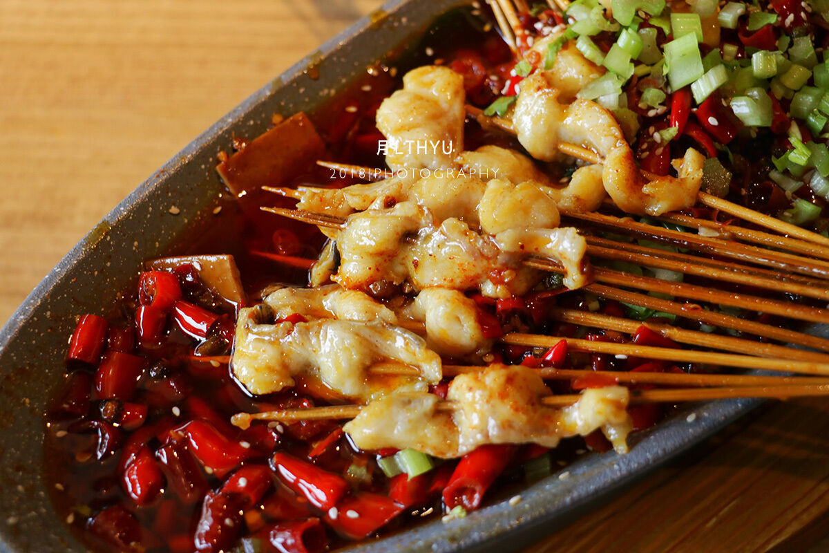 特色烤鱼片，裸奔坨坨虾，成都这间川菜馆味道超赞啊