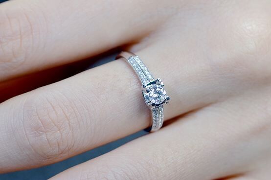 女子梦中吞下戒指结果&ldquo;梦想成真&rdquo;，做梦吃东西能治吗？