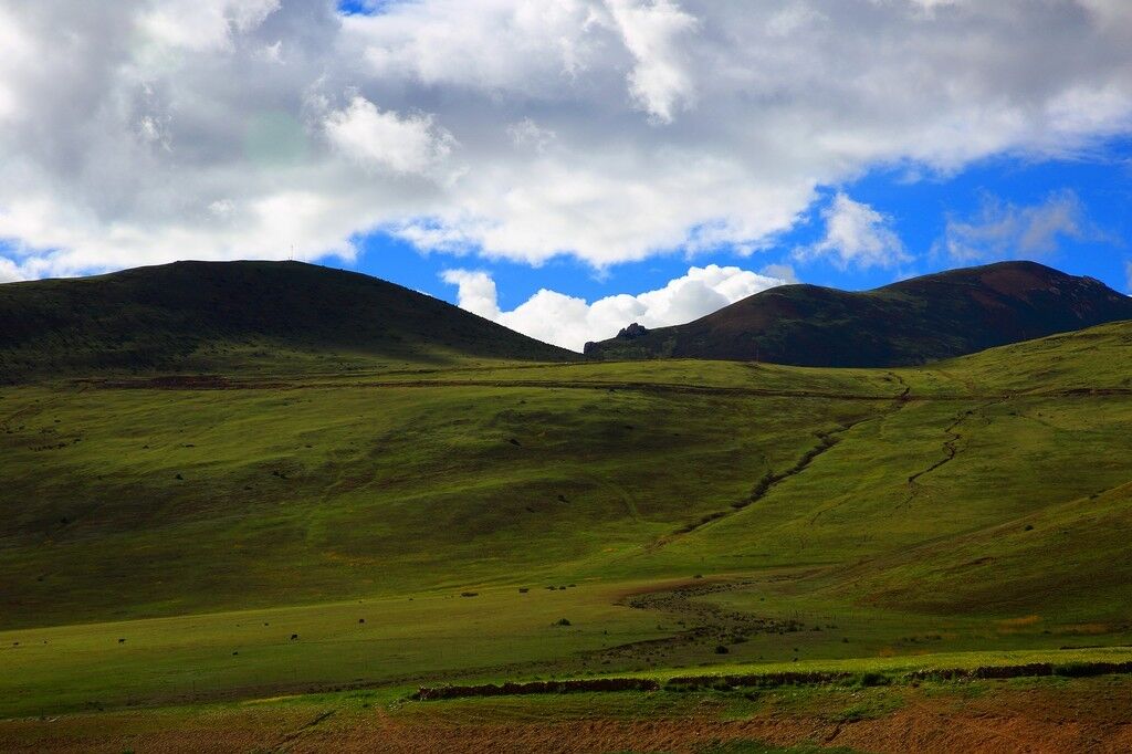 一条公路让你了解西藏，让你从出发就惊喜不断！