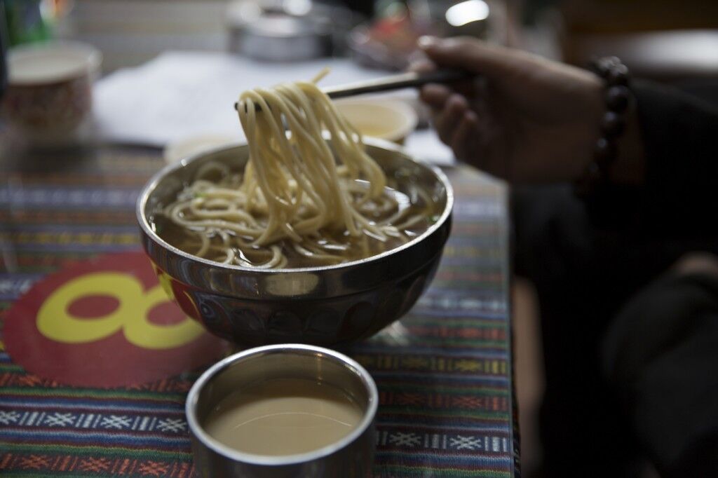 拉萨美食最全攻略，没有全吃过你怎么好意思说你来过西藏！