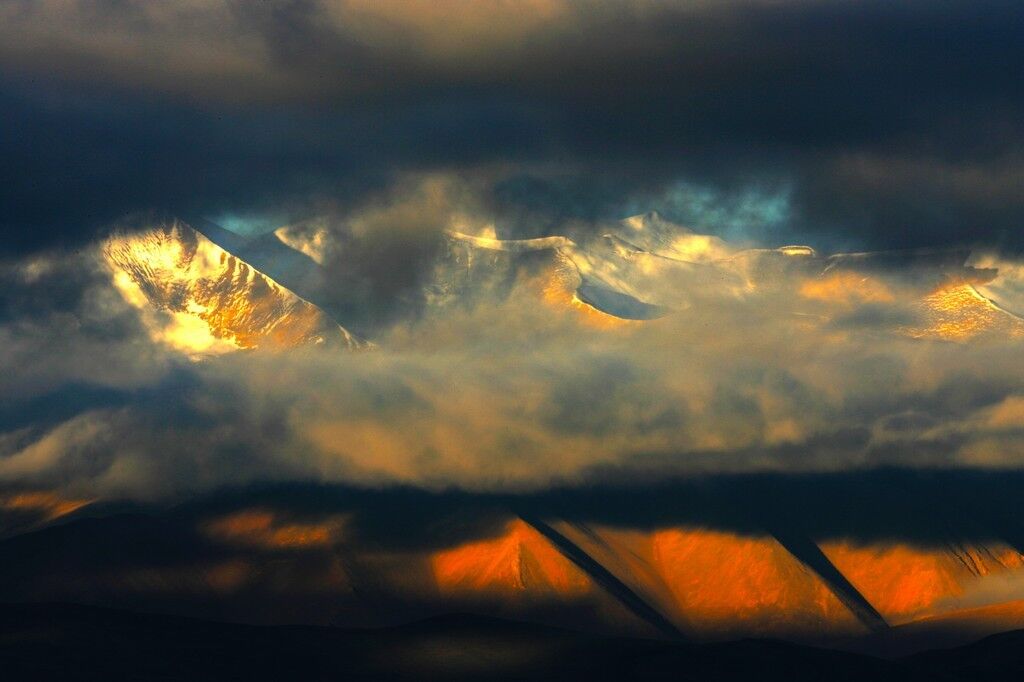 它虽然是西藏的第二大城市，拥有的旅游景点却不少