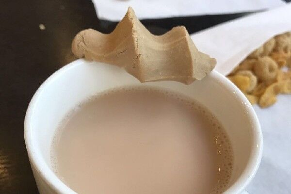 在我国，有种地域标识性非常强的农作物与一个民族结合得非常紧密