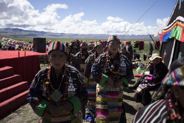 “富二代、拆二代”中国还有一大批“蜡二代”
