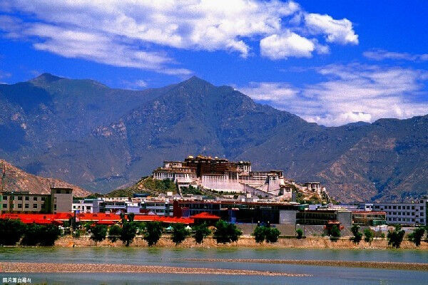 “冬游西藏”活动即将结束，布达拉宫要恢复收费政策啦