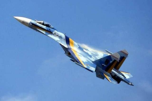 表面上帮中国升级战机，却悄悄植入了木马病毒，时间一到自动上锁