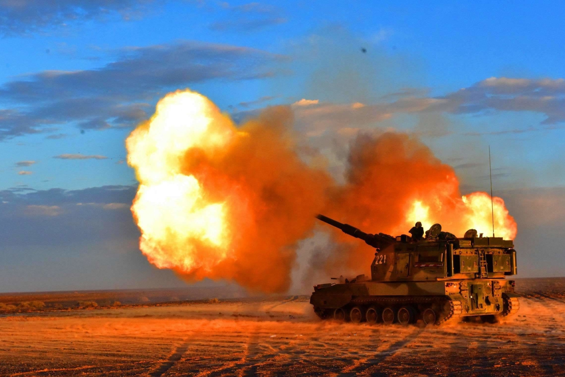 2小时调集40000门火炮，齐射45万发炮弹！仅一国能做到