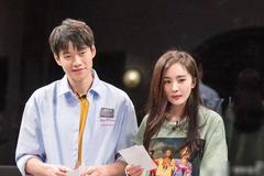 恋情曝光？杨幂魏大勋多次同台互动 疑戴同一顶帽子超甜