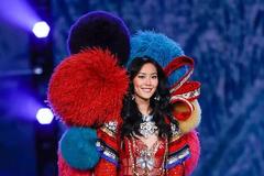 官方证实维密秀取消 回顾往年性感迷人美女维秘天使们