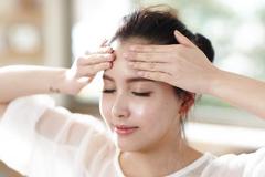 孕妈熬夜玩手机，胎儿也会受影响？当然会，出生后更明显