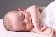 宝宝睡觉时出现以下3个小动作是在向妈妈“求助”，宝妈们要重视