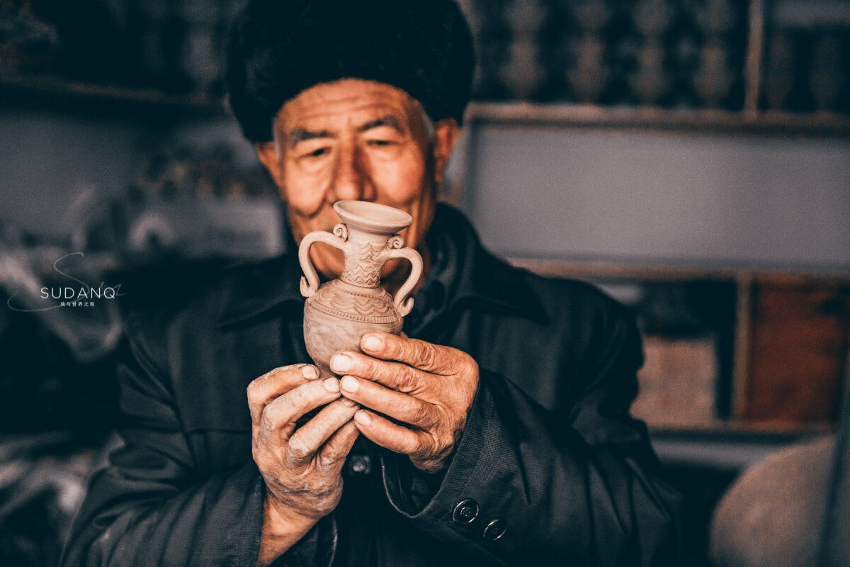 69岁的土陶匠人拒绝电力，坚持古法，800年的古老技艺仍在传承