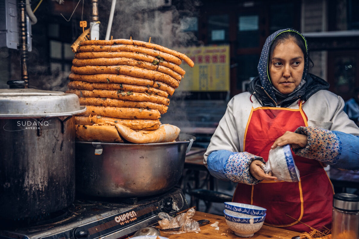 它是新疆“最恶心”的小吃，深受当地人的喜爱，吃过的游客都点赞