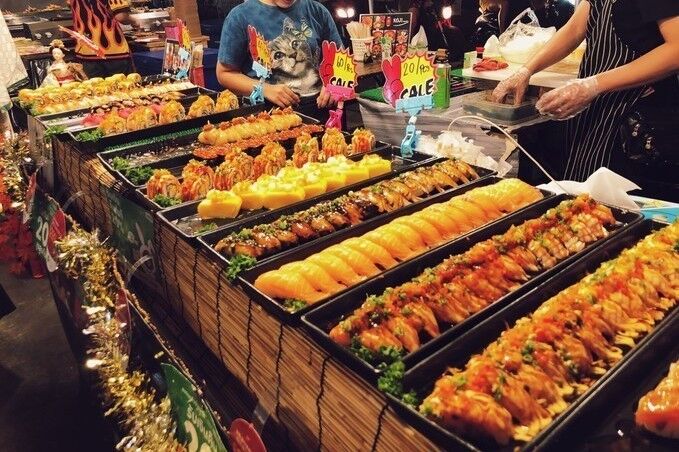 在泰国如何选择夜市，哪些夜市最能代表泰国夜市文化