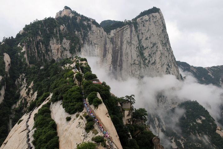 国庆节带着女朋友爬华山，携手走一遍悬空栈道
