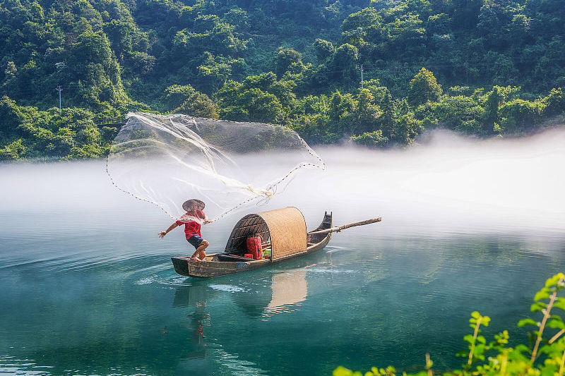 想要玩好郴州小东江的晨雾，那么一定要先收藏这份住和行的攻略