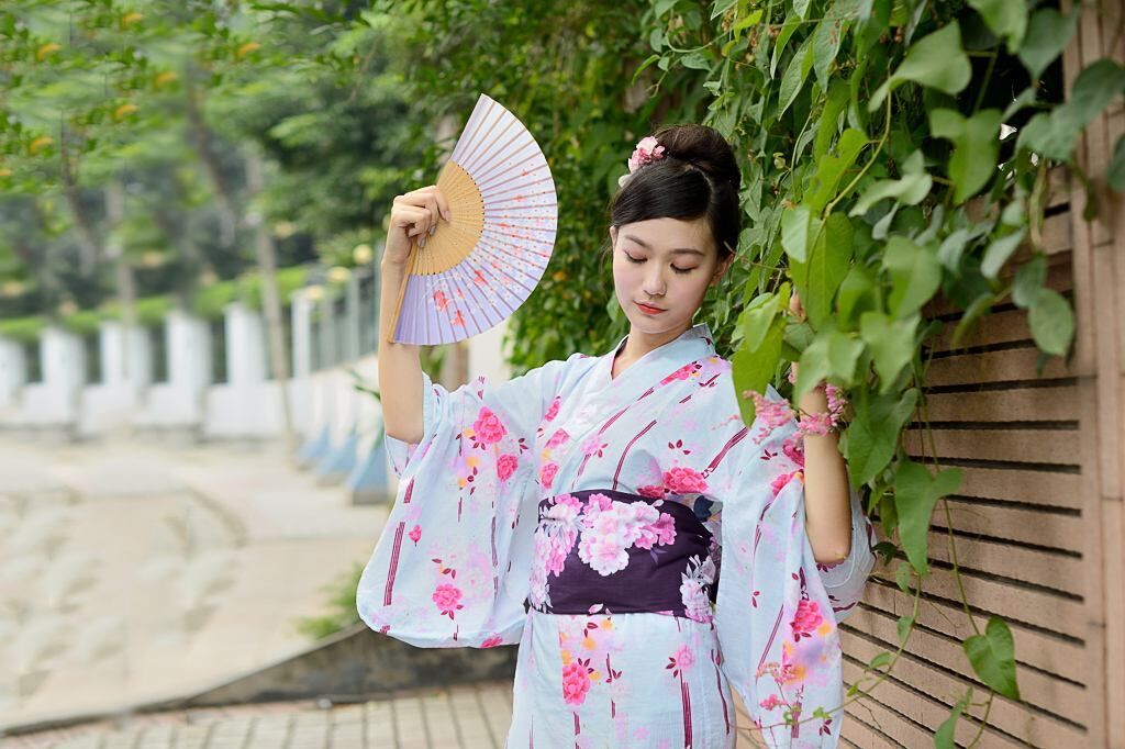 去了那么多次的日本，这一次我想租一套和服美美的拍照