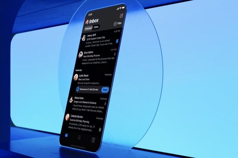  微软宣布 iOS 设备 Office 应用，将支持深色模式 