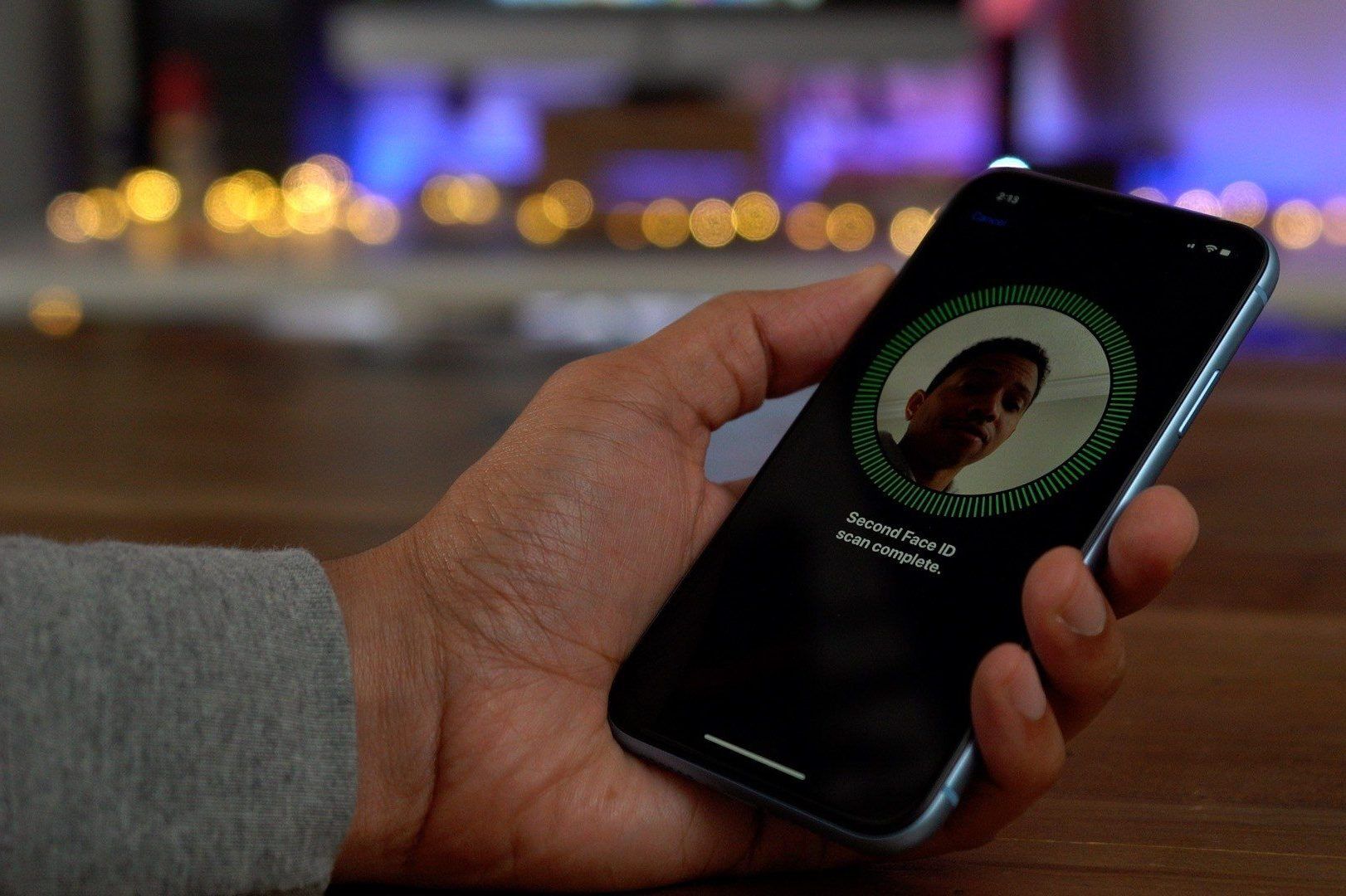 彭博社：iPhone 11 浴霸型”三摄系统，弱光拍照更好