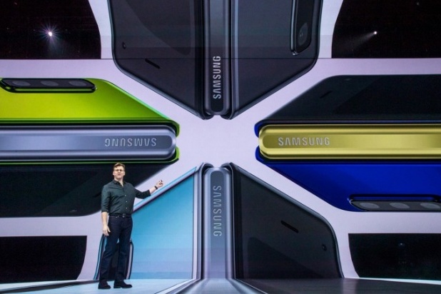 三星将推出可折迭的“outpoling”双智能手机